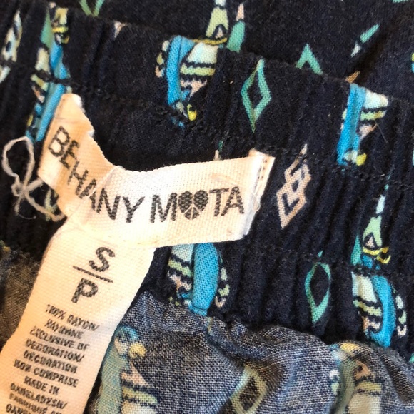 Flowy Shorts - Picture 4 of 4